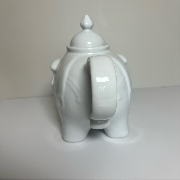Cordon Bleu White Elephant Ceramic Teapot Microwave Dishwasher Oven Safe EUC - Picture 3 of 8